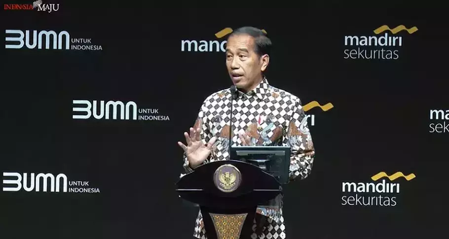 Presiden Jokowi dalam acara Mandiri Investment Forum di Hotel Fairmount, Senayan, Jakarta, Rabu (1/2/2023).