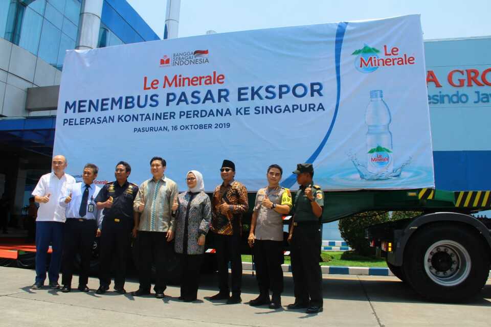 Mayora Lepas Ekspor Le Minerale (Foto Amrozi)