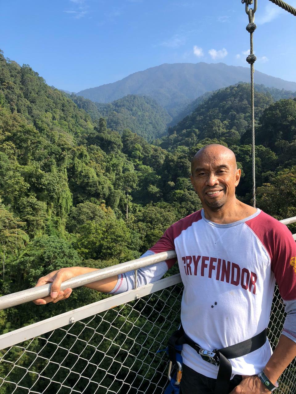 Hamdi Hassyarbaini, Direktur Pengawasan Transaksi dan Kepatuhan BEI periode 2015-2018