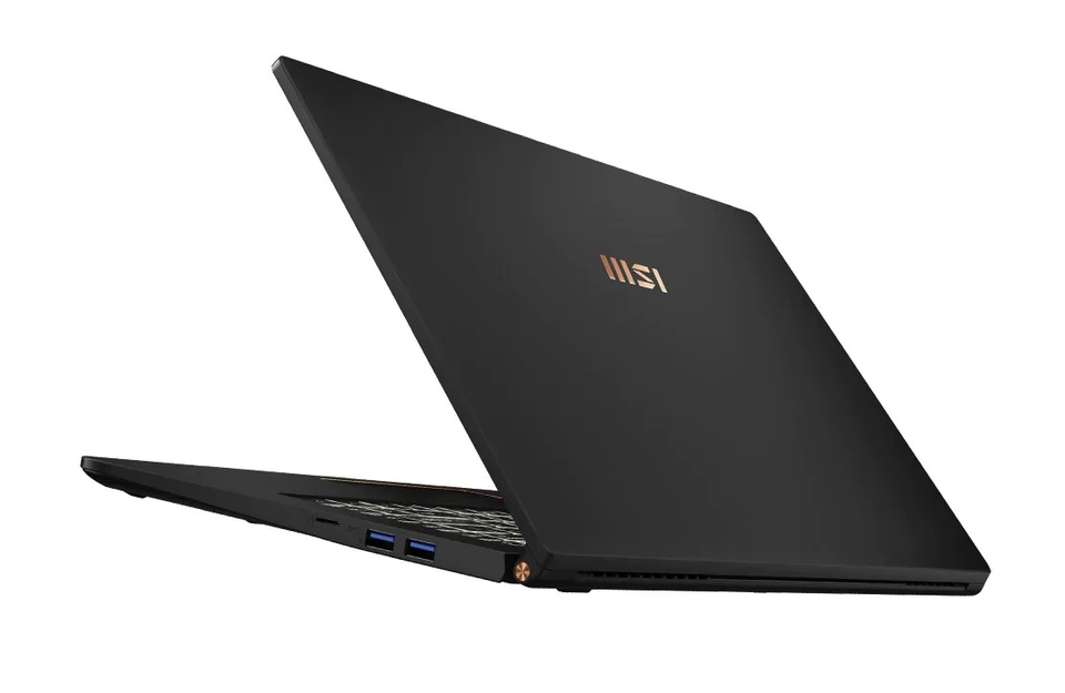 Laptop MSI Summit E15. (IST)