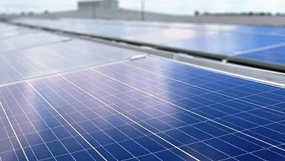 Panel listrik tenaga matahari. Foto ilustrasi: IST