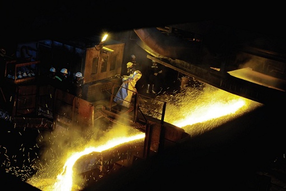 Smelter Nikel. Foto ilustrasi: Investor Daily/ DEFRIZAL