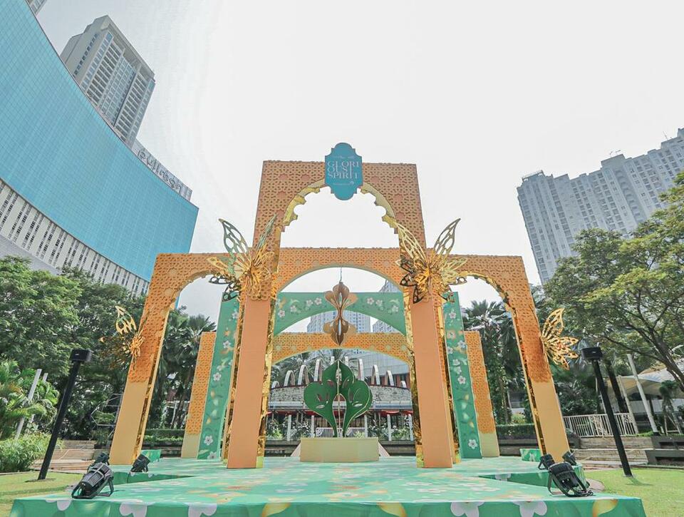 Dekorasi yang hadir sepanjang Bulan Ramadan di area Tribeca Park Central Park Mall, Jakarta, yang terinspirasi oleh kupu-kupu. Ornamen kupu-kupu melambangkan transformasi dan kegembiraan. ( Foto: Istimewa ) 