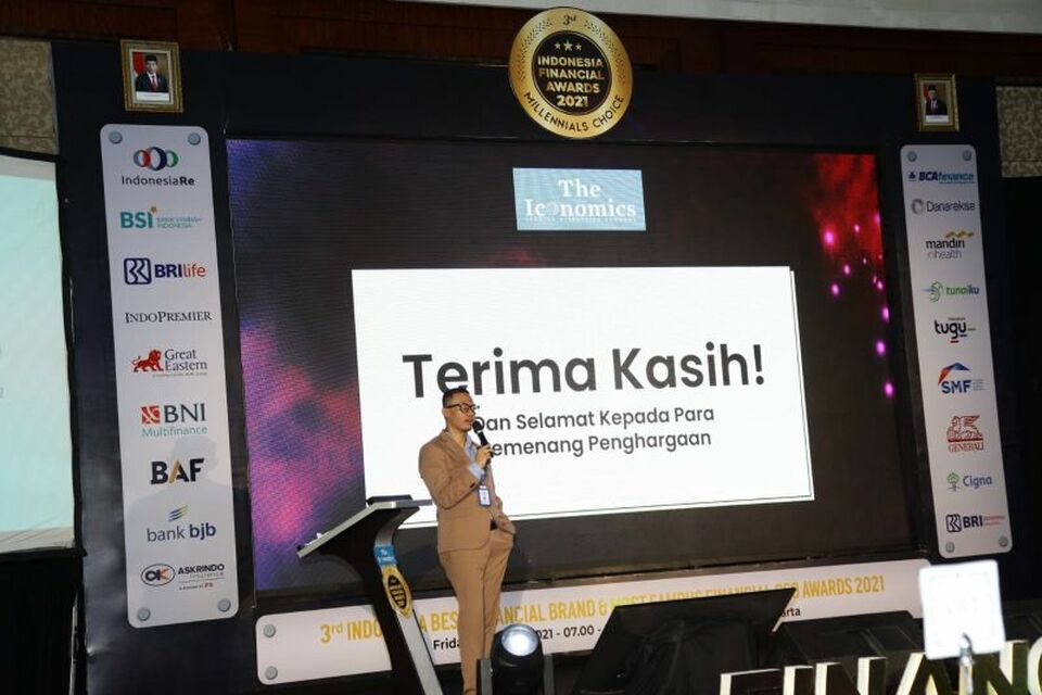 Founder & CEO The Iconomics Bram S. Putro