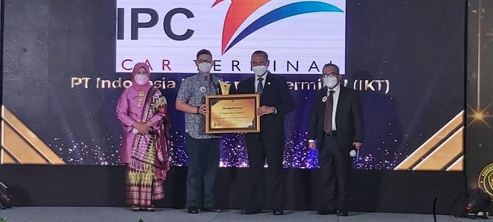 PT Indonesia Kendaraan Terminal Tbk raih OP Awards 2021. Foto: Perseroan