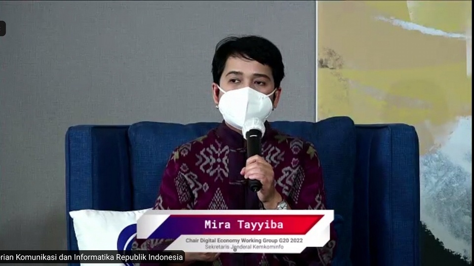Chair Digital Economy Working Group (DEWG) G20 2022 yang juga Sekretaris Jenderal Kementerian Komunikasi dan Informatika (Kemenkominfo) Mira Tayyiba dalam acara Sofa Talk Series dengan tema Rangkaian Agenda Isu Digital dalam Presidensi G20 Indonesia secara daring, 4 Maret 2022. 