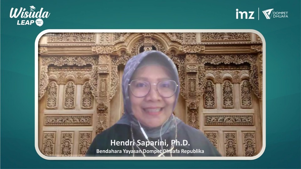 Hendri Saparini,  Bendahara Yayasan Dompet Dhuafa Republika 