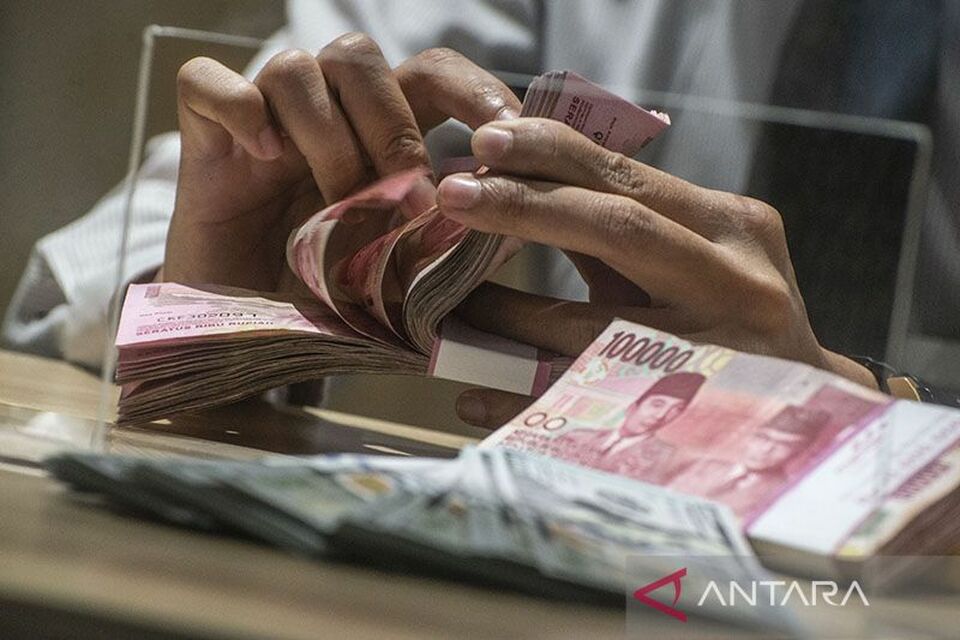 Rupiah Berpotensi Tertekan Ekspektasi Kenaikan Suku Bunga Acuan AS. 
Sumber : Antara