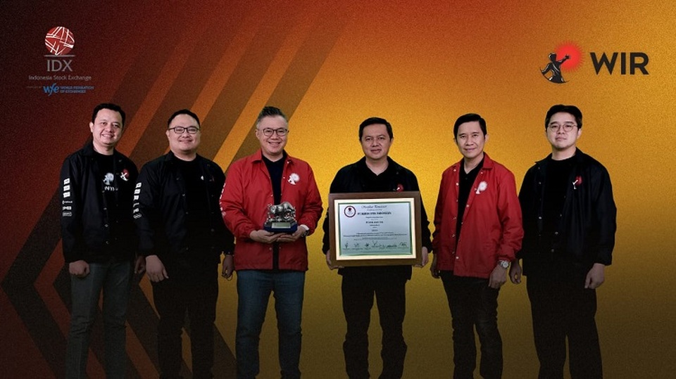 Pencatatan perdana saham PT WIR Asia Tbk (WIRG). Foto ilustrasi: Ist