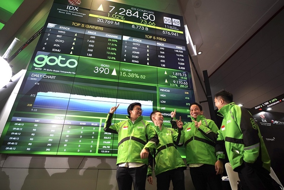 PT GoTo Gojek Tokopedia Tbk mencatatkan saham perdananya pada Senin (11/4/2022). Foto: Ist