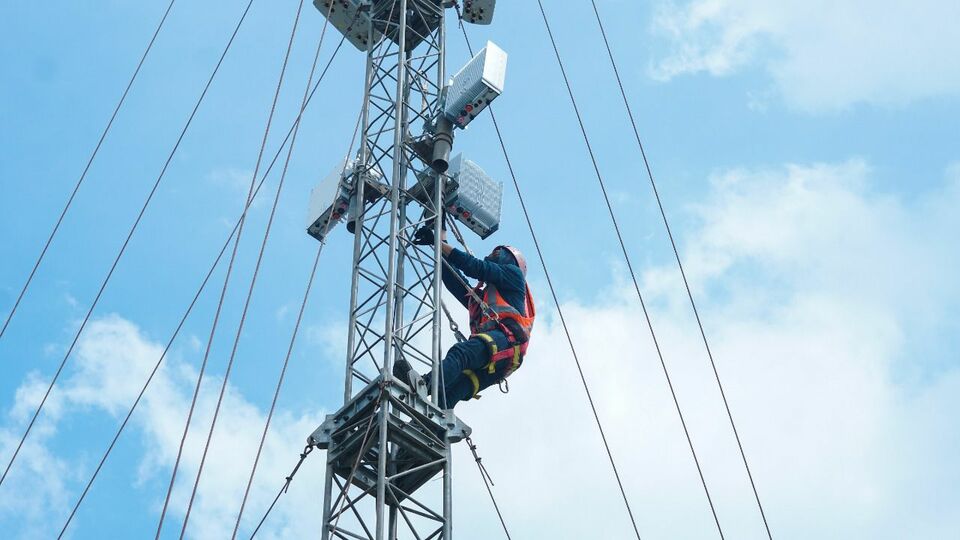 Jaringan telekomunikasi milik Indosat Ooredoo Hutchison. (IST) 