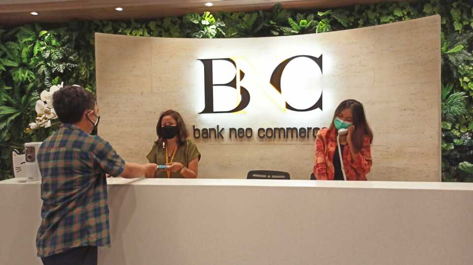 PT Bank Neo Commerce Tbk (BBYB) atau BNC.