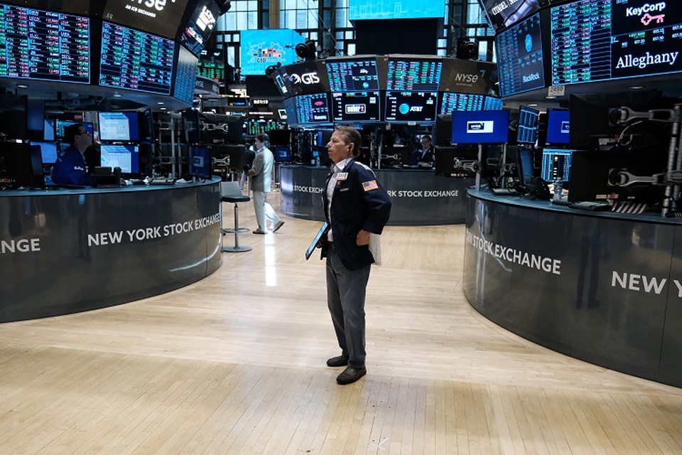 ilustrasi Wall Street (FOTO: SPENCER PLATT / GETTY IMAGES NORTH AMERICA / Getty Images via AFP)