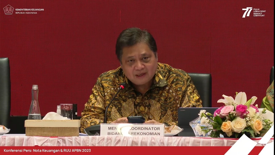 Menko Perekonomian Airlangga Hartarto saat konferensi pers Nota Keuangan dan RUU APBN 2023, 16 Agustus 2022. 