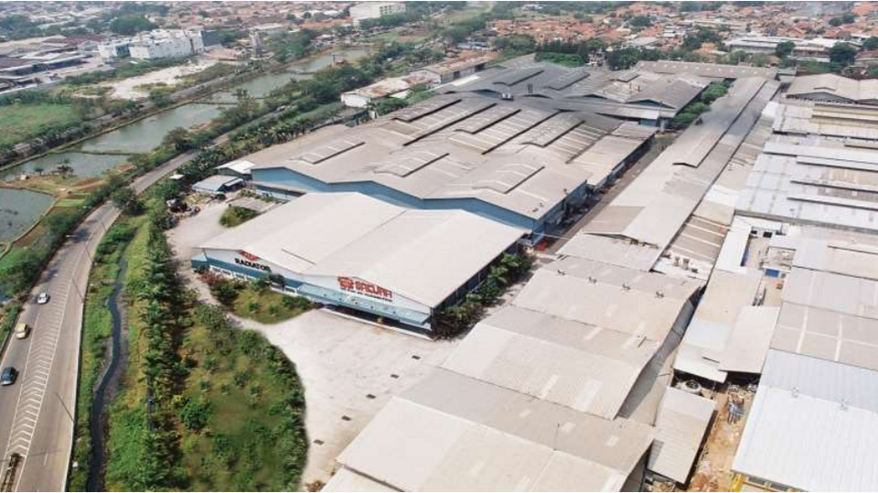 Fasilitas produksi PT Selamat Sempurna Tbk (SMSM). (Sumber: Perseroan)