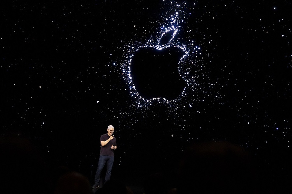 CEO Apple Tim Cook berbicara di Apple Park Cupertino, California pada 7 September 2022. (Foto: Brittany Hosea-Small / AFP)