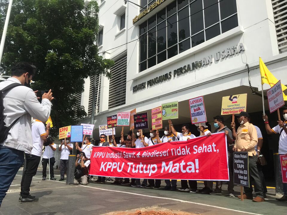 Perbaikan Tata Kelola Lamban, Petani Sawit Gelar Aksi di  KPPU
