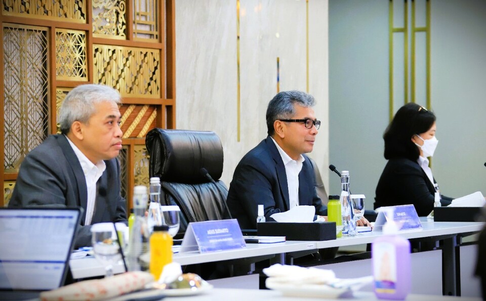 Direktur Utama PT Bank Rakyat Indonesia (Persero) Tbk atau BBRI Sunarso dalam konferensi pers pemaparan kinerja keuangan perseroan kuartal III-2022 secara virtual, Rabu (16/11/2022). (Sumber: Humas BRI)
