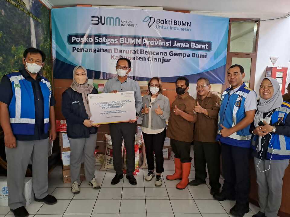 Jamkrindo Salurkan Bantuan Tanggap Darurat Gempa Di Cianjur Dan Sukabumi