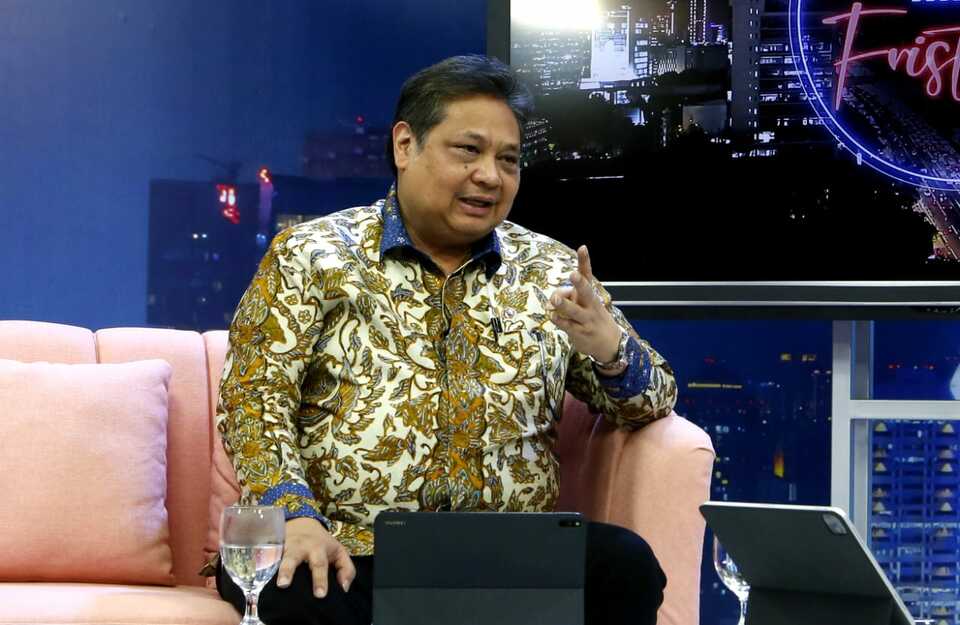 Menko Airlangga Hartarto saat menjadi bintang tamu dalam Obrolan Malam Fristian, Rabu (23/11/2022).