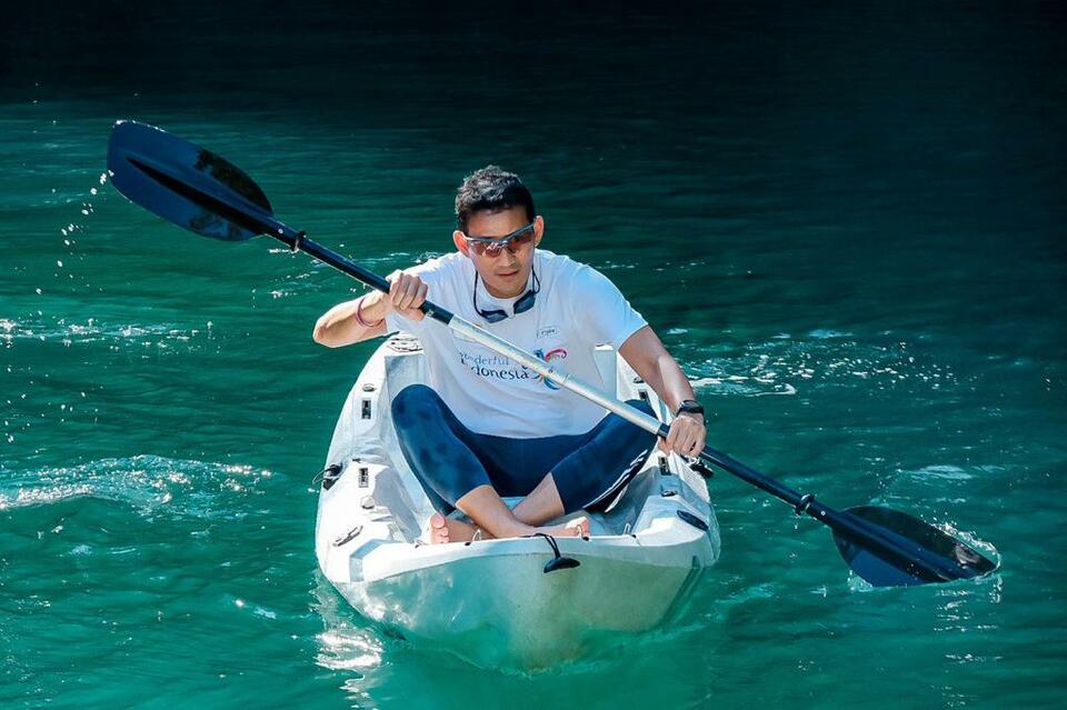 Menparekraf Sandiaga Uno menyusuri kawasan wisata Pulau Tawale, Halmahera, yang dijuluki "Raja Ampat Baru". (Ist)