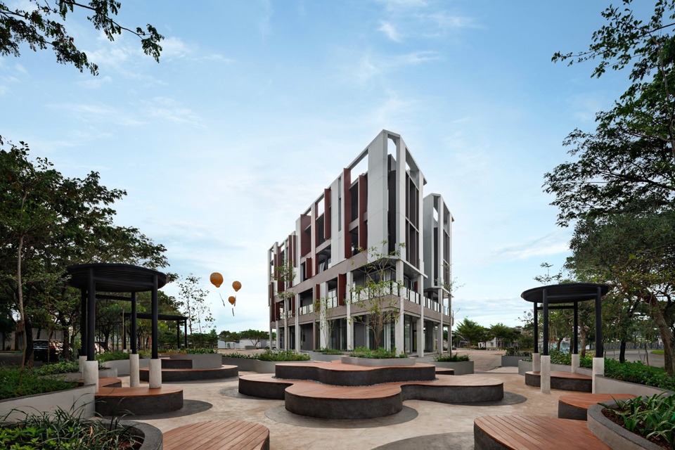Sinar Mas Land dan Mitsubishi Corporation melalui perusahaan konsorsium PT BSD Diamond Development meluncurkan area komersial premium terbaru Daikanyama di BSD City.