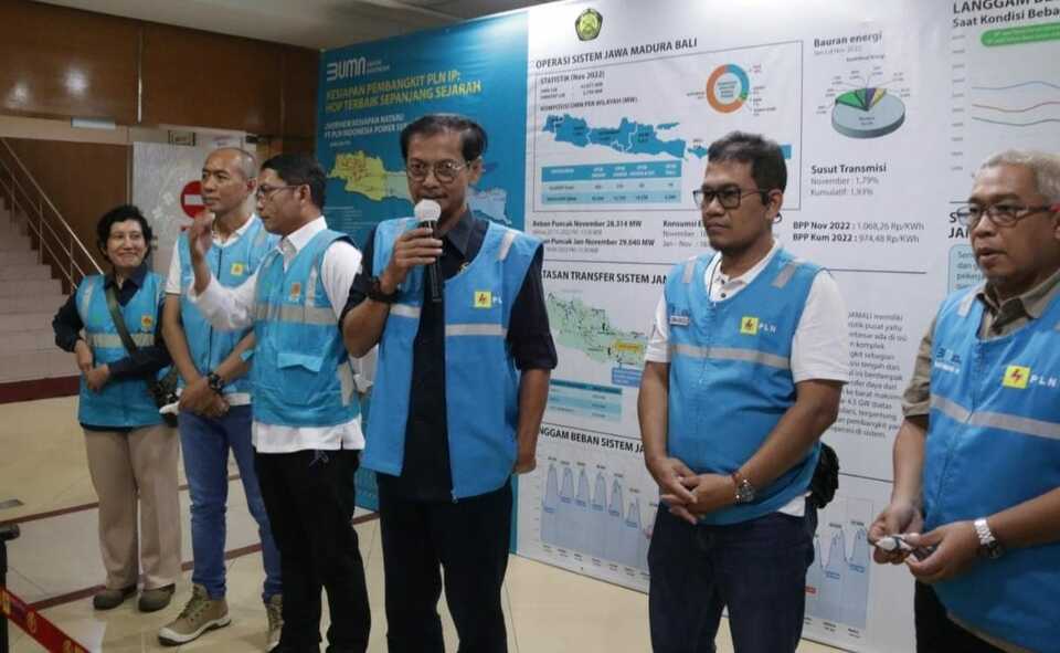 PT PLN memastikan operasional PLTU Suralaya di Cilegon, Banten selama periode libur Nataru 2023 aman