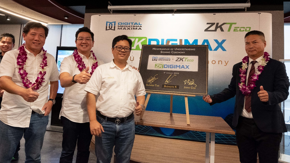 PT Digital Mediatama Maxima Tbk ("DMMX"), anak perusahaan PT NFC Indonesia Tbk ("NFCX"), Grup PT M Cash Integrasi Tbk ("MCAS"), bekerja sama dengan ZKTeco, perusahaan internasional yang berfokus di verifikasi biometric.