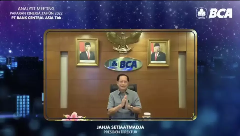 Presiden Direktur BCA Jahja Setiaatmadja saat acara konferensi pers Paparan Kinerja Tahun 2022, Kamis (26/1/2023).