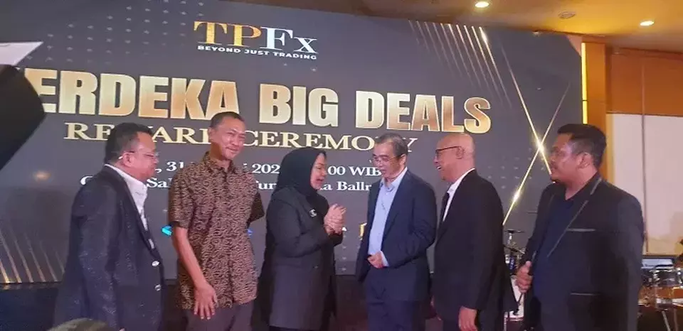 Program "Merdeka Big Deals" yang diadakan PT Trijaya Pratama Futures dengan merek dagang TPFx Indonesia di Jakarta, Selasa (31/1/2023). (Ist)