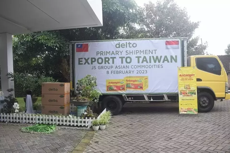 PT Deltomed Laboratories mengekspor produk unggulannya, Antangin JRG Syrup ke Taiwan. (Ist)