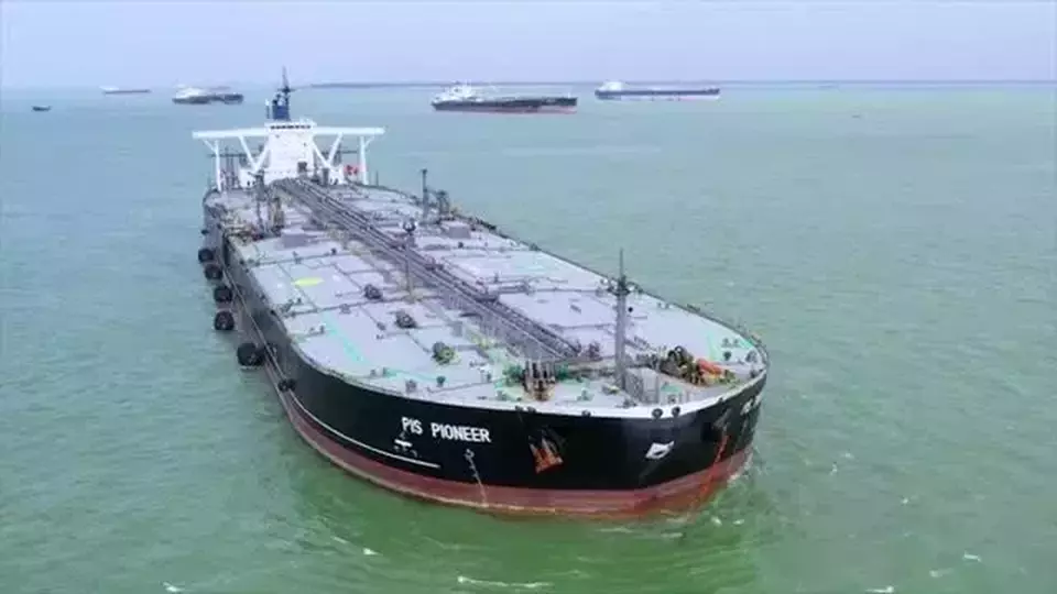 kapal MT PIS Pioneer yang merupakan kapal tanker berukuran Very Large Crude Carrier (VLCC) milik PT Pertamina International Shipping (PIS)
