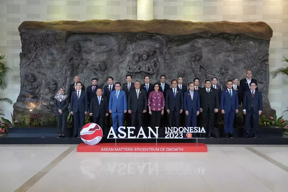 Para Menteri Keuangan dan Gubernur Bank Sentral ASEAN menegaskan kembali komitmen bersama untuk menjaga stabilitas keuangan dan memajukan integrasi keuangan terhadap prospek ekonomi yang tidak menentu (uncertain) yang dapat berdampak pada momentum pertumbuhan ekonomi di kawasan ASEAN. Foto: Kemenkeu