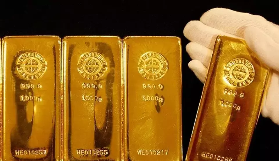 ilustrasi harga emas (Foto: ANTARA/REUTERS/Yuriko Nakao/pri)