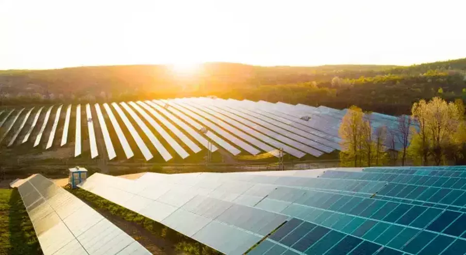 Ilustrasi proyek energi terbarukan. (Foto: Masdar)