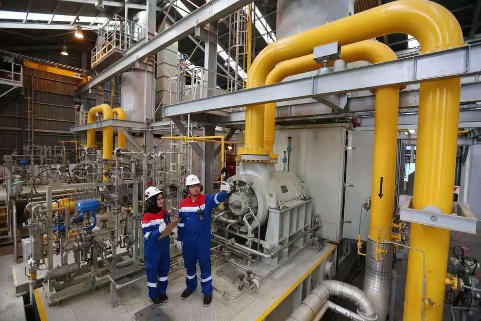 Volume niaga gas bumi PGN terus meningkat dari 828 BBTUD pada tahun 2020 menjadi 976 BBTUD pada Triwulan 1 2023. Sedangkan jumlah pelanggan industri sebagai sektor pelanggan yang menyerap gas terbesar, meningkat dari 2.487 pelanggan di tahun 2020 sampai saat ini menjadi 2.925 pelanggan. )Dpk. PGN)