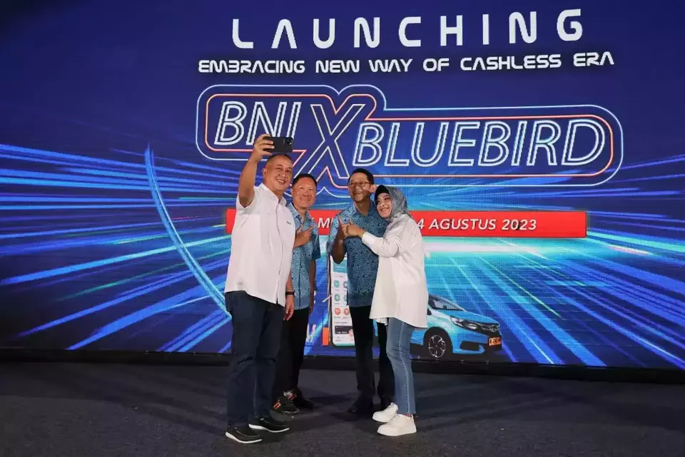 Launching Embracing New Way of Cashless Era antara BNI dan Bluebird, menghadirkan fitur pemesanan taksi lewat BNI Mobile Banking secara cashless, di Jakarta, Jumat (4/8/2023). (ist)