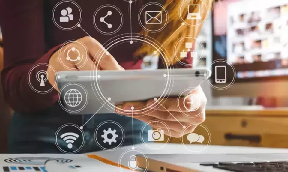 Ilustrasi internet. (Foto: Laporan Tahunan Telkom)
