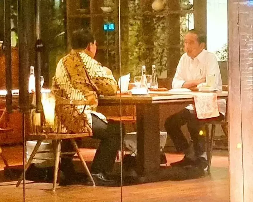 Makan Malam Bersama Prabowo, Sinyal Kuat Dukungan Dari Jokowi?