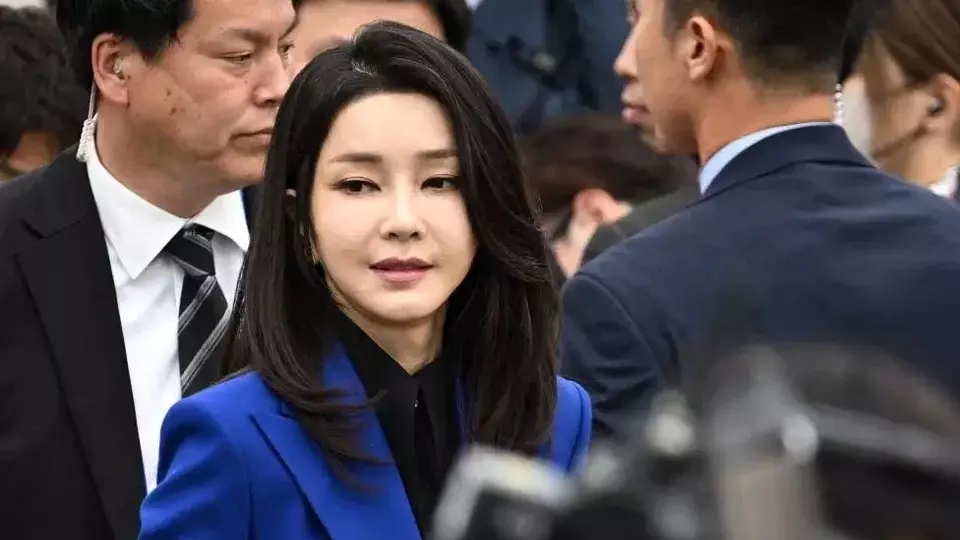 Tas Dior Ibu Negara Korsel Guncang Kepemimpinan Negara