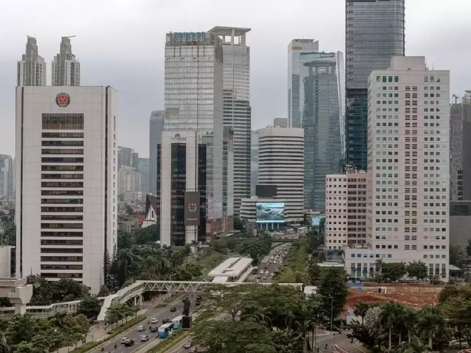 Indonesia menargetkan pertumbuhan ekonomi sebesar 5,2% pada 2024, lebih tinggi dibandingkan pertumbuhan tahun lalu sebesar 5,05%. (Foto: Bloomberg)