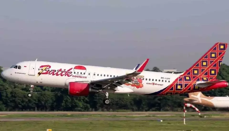 Pesawat Batik Air hendak lepas landas atau take off. (Foto: ANTARA/HO-BKIP Kemenhub/am)