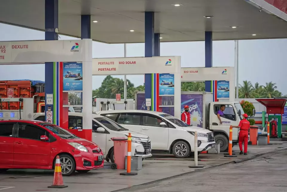 Ilustrasi penyaluran bahan bakar minyak (BBM). (Foto: Pertamina)