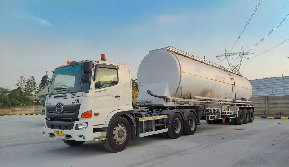 MPX Logistics International (MPXL) 
Sumber; Ist