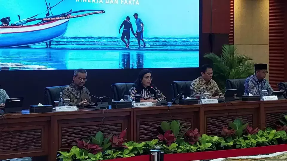 Menteri Keuangan Sri Mulyani saat konferensi pers di Kementerian Keuangan, Selasa (13/8/2024)