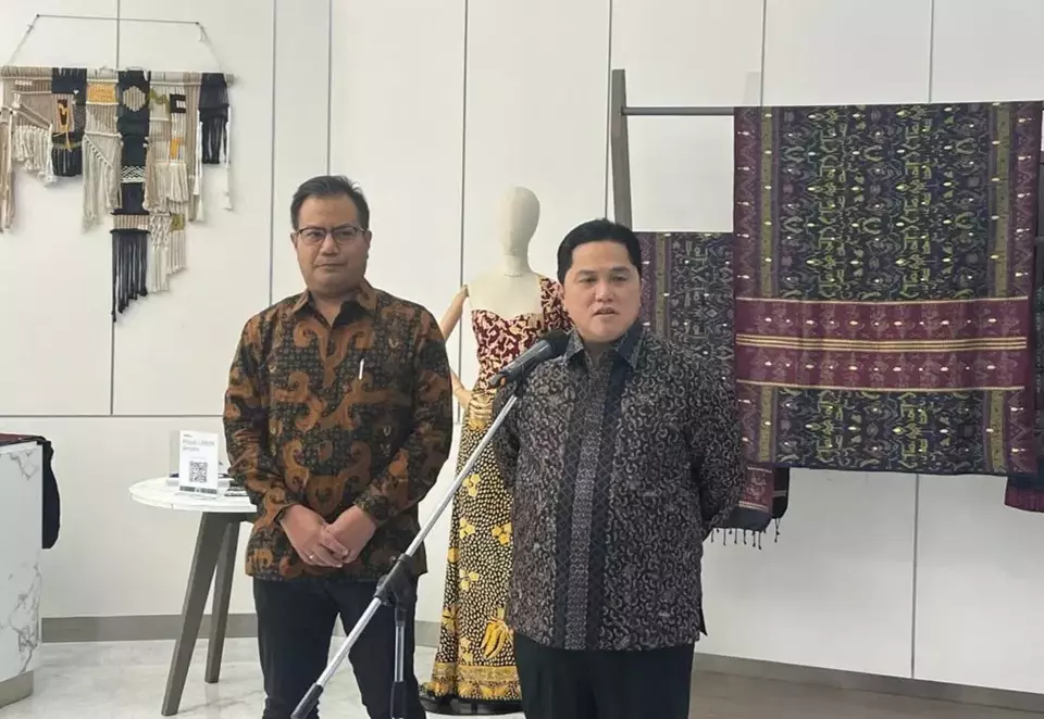 Konferensi Pers Menteri BUMN Erick Thohir di Lobby Selatan Kementerian BUMN, Kamis (5/12/2024). Foto/mwd