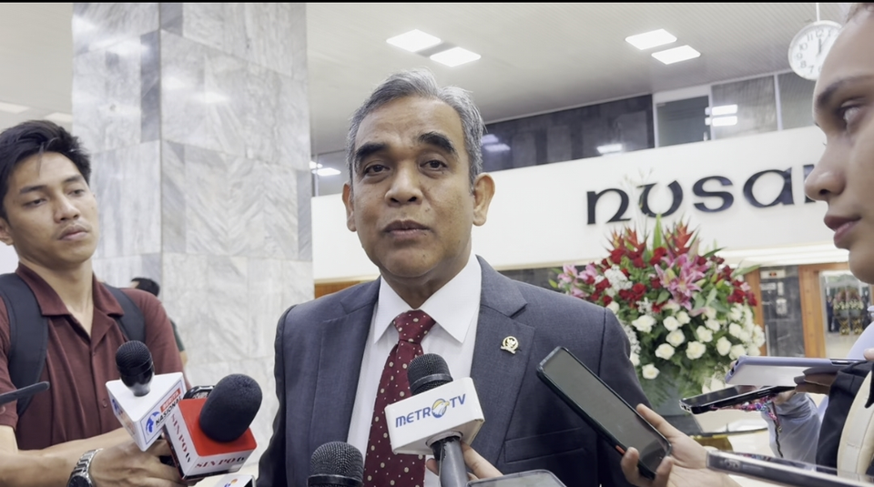 Ketua MPR Ahmad Muzani di gedung DPR/MPR, kompleks parlemen, Senayan, Jakarta, Senin, 9 Desember 2024. (Foto: Yustinus Patris Paat)
