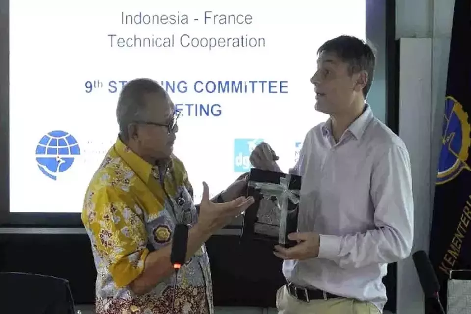 Pertemuan Steering Committee ke-9 antara Kementerian Perhubungan bersama Direction Generale de l Aviation Civile (DGAC) Perancis di Kantor Direktorat Kelaikudaraan dan Pengoperasian Pesawat Udara (DKPPU), Tangerang. (Foto: ANTARA/HO-Humas Kemenhub)