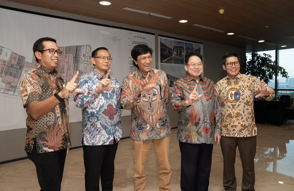 Bank Mandiri memperkuat sinergi dengan PT Delta Mitra Sejahtera dalam menghadirkan Cikande Business Residence (CBR), sebuah perumahaan bersubsidi dengan konsep pembangunan hijau dan berkelanjutan.