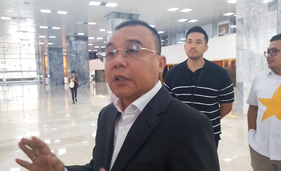 Ketua Harian DPP Partai Gerindra Sufmi Dasco Ahmad di gedung DPR, kompleks parlemen, Senayan, Jakarta, Senin, 13 Januari 2025. (Foto: Yustinus Patris Paat)